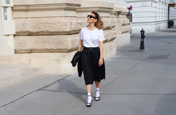 BLACK AND WHITE OUTFITS, BECAUSE OPPOSITES ATTRACT! - Pingmechic